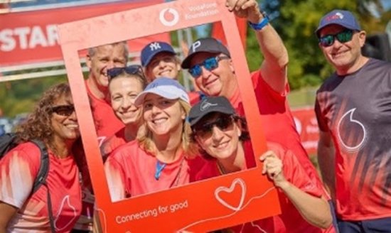 Team Vodafone raise over £100,000 for Instant Network Schools