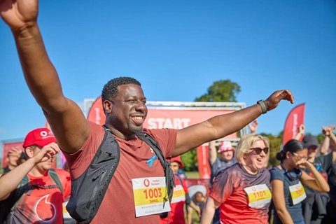 Team Vodafone raises over £100,000 for refugee education